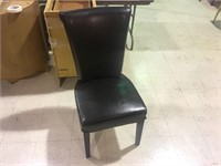 PLEATHER CHAIR