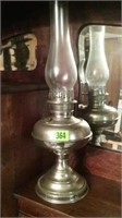 Antique RAYO oil lamp