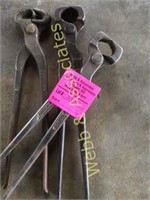 3 nail nippers used