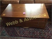 Stickley Harvey Ellis edition coffee table with
