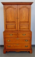 Oak Storage Cabinet With Drawers