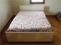 Vintage Full Size Bed - Up Cycle Project