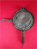 Antique Griswold Cast Iron Waffle Maker