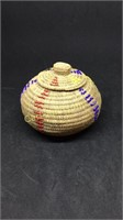 SMALL WOVEN/BEADED BASKET W/LID