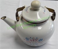 Kitchen Concepts Porcelain Teapot