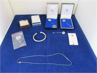 NECKLACE, BRACELET & PENDANT LOT