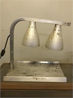 HEAT LAMP WITH ATTACHED TRAY