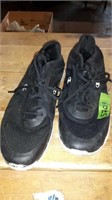 BLACK CHAMPIONS SIZE 15 RUNNING SHOES