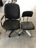 2 OFFICE CHAIRS- SHOWS WEAR