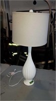 WHITE TABLE LAMP WITH SHADE 32"