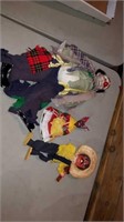 FLAT OF DECORATIVE MARIONETTE FIGURES, ON E WITH