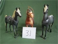 3 Horses - 1 Hong Kong & 2 Hartland
