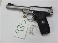 SMITH & WESSON SW22 VICTORY    22LR