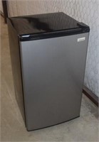 Magic Chef Dorm Refrigerator