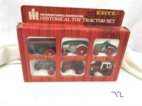 IH Historical Tractor Set
