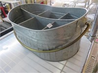 GALVANIZED METAL DIVIDED BUCKET