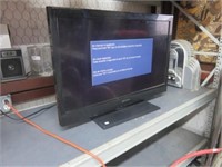 32" EMERSON FLAT SCREEN TV