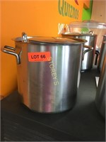 Sprng 2003 S/S Stock Pot w/ Lid