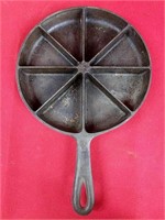 Vintage 9" Cast Iron Cornbread Skillet