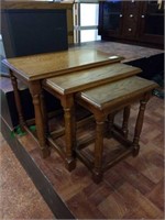 Set of 3 end tables