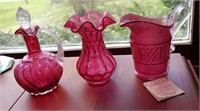 Fenton cranberry cruet, vase & ptcher