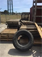GROUP LOT OF PALLETS