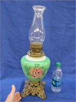 beautiful antique oil lamp (hand painted)