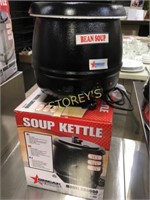 New Black Soup Kettle