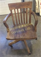 The four king company wooden chair