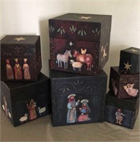 Nesting Christmas decorated boxes