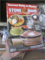 Stone Wave Microwave Cooker