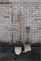 Gardening Tools - Shovels, Rakes, Pitchforks, Post