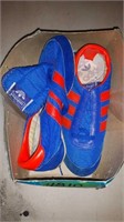 PAIR OF BLUE SIZE 3.5 ADIDAS APOLLO TRACK CLEATS
