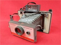 Vintage Polaroid Automatic 104 Land Camera