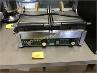 WARING COMMERCIAL DUAL GRIDDLE SANDWICH PRESS