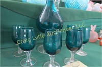 wine decanter and 6 small glasses Blue