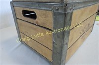 Insulated wood box  with lid