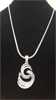 Silver Tone Pendant Necklace w/Rhinestones