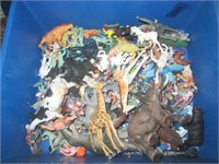 Bucket Of Vintage Army Men, Zoo Animals & More