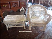Child's Wicker Chair & Table