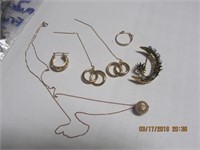 14 Kt Gold Lot 10.8 gr.-Earrings,JCM Ball Necklac,