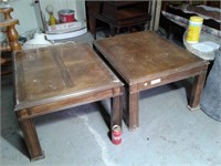 2 tables d'appoint / 2 side tables