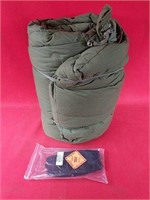 US Cold Weather Sleeping Bag & CT Gloves