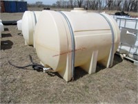 Poly 525 gal water tank NO LID (cracks at top)
