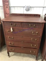 Chest of drawers w/ casters