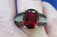 sterling silver red stone ring - size 7.25