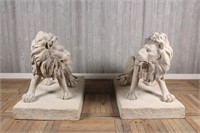 Monumental Pair Guard Lions