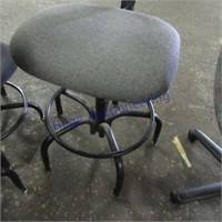 Office  chair - no wheels