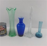 4 vases dont 1 en verre uranium