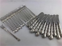 25pcReed & Barton Sterling Oyster Forks & B.Knives